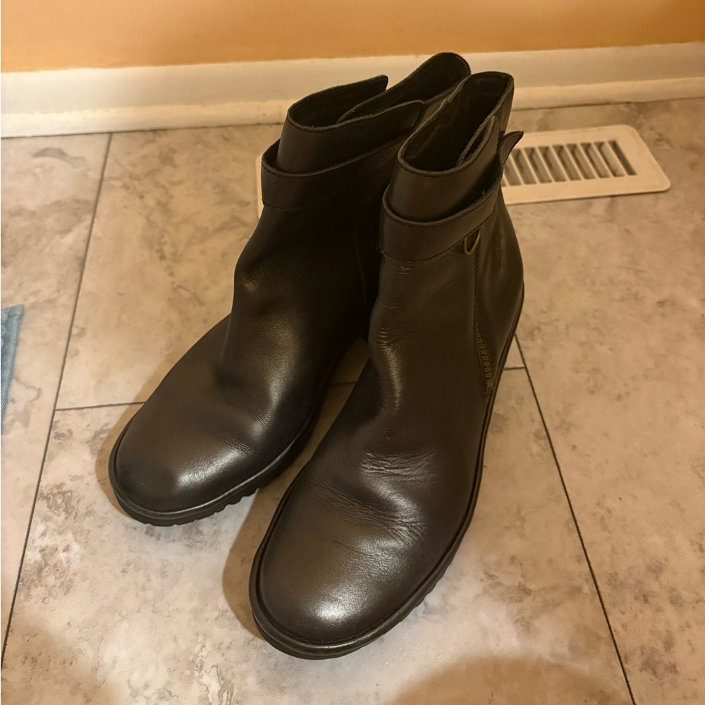 Fly London Went Heeled Ankle Boots